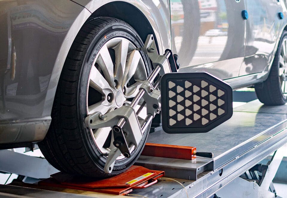 Avto optika in kalibracija radarjev