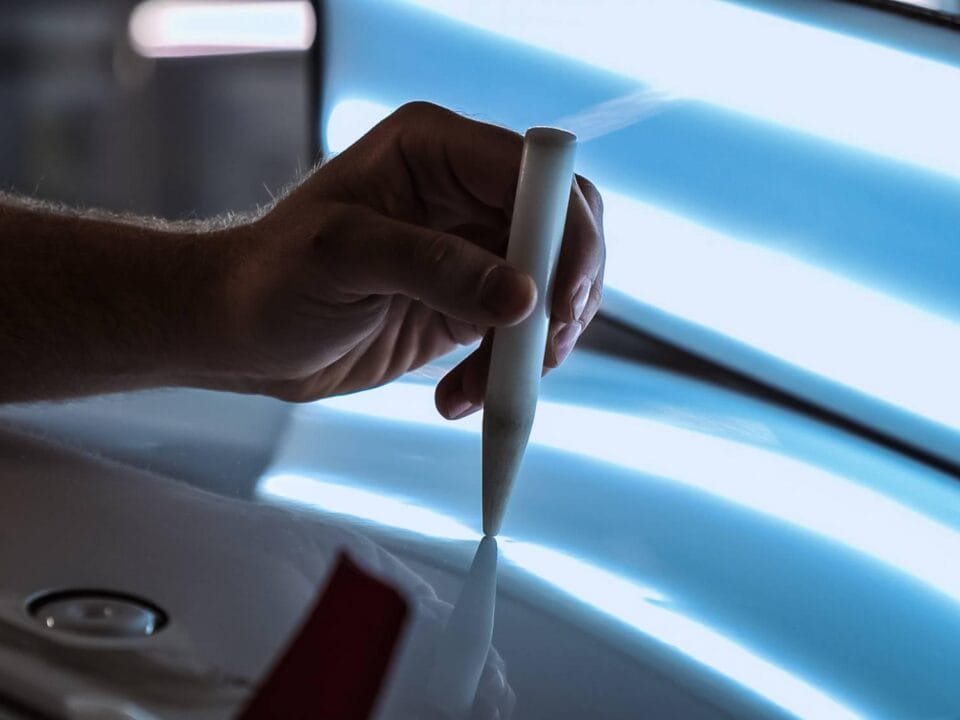 Strokovnjaki poskrbijo za vaše vozilo po toči